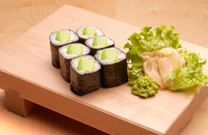 Sushi, Maki-Sushi mit Avocado
